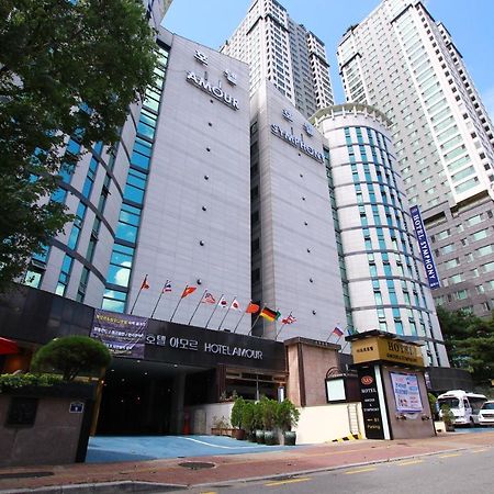Amour Hotel Suwon Esterno foto