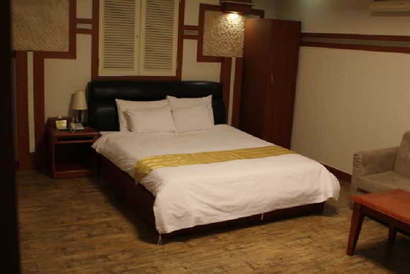 Amour Hotel Suwon Esterno foto