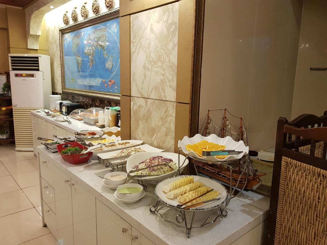 Amour Hotel Suwon Esterno foto