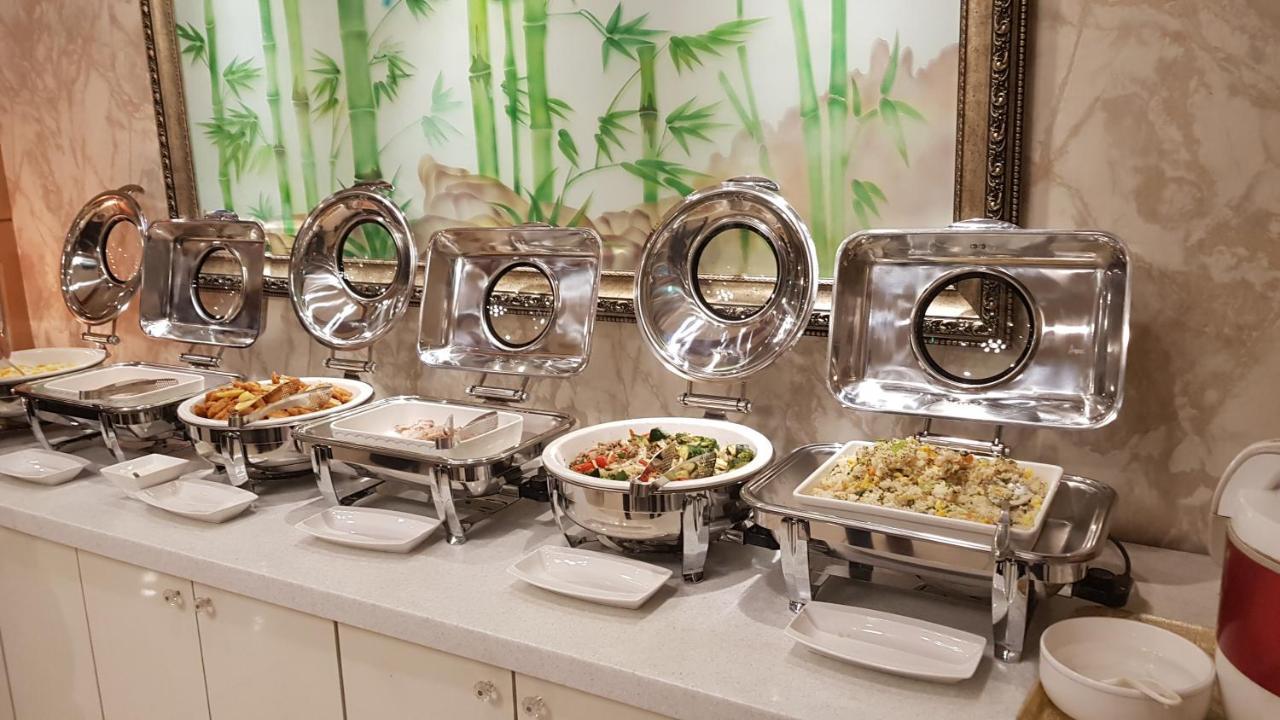 Amour Hotel Suwon Esterno foto